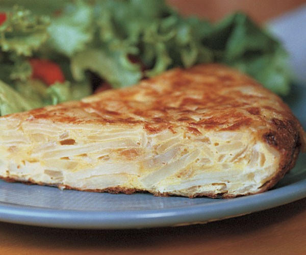 أكلات بالبيض والبطاطس - طريقة عمل طورطية بالبطاطس والبيض