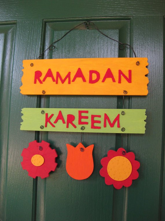كيف نستقبل رمضان - تزيين باب المنزل