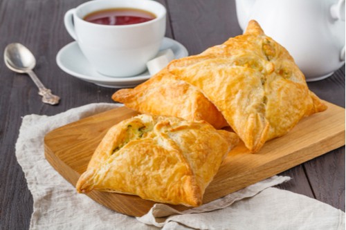 معجنات سريعة - طريقة عمل معجنات الجبنة